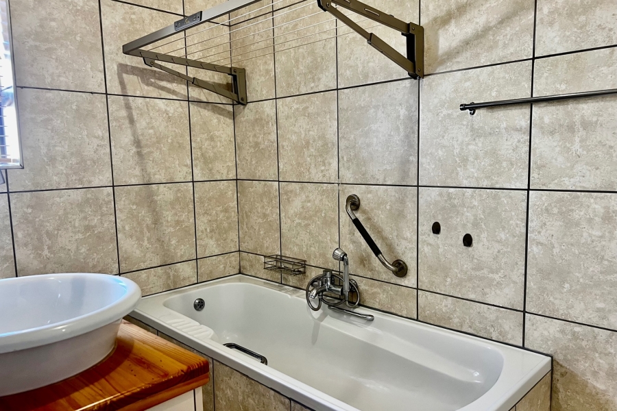 2 Bedroom Property for Sale in Blue Mountain Village Western Cape